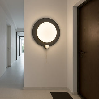 Applique moderno tondo 10W nero e oro con tecnologia CCT