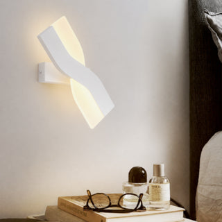 Applique a led da parete 6 Watt orientabile girevole tecnologia CCT