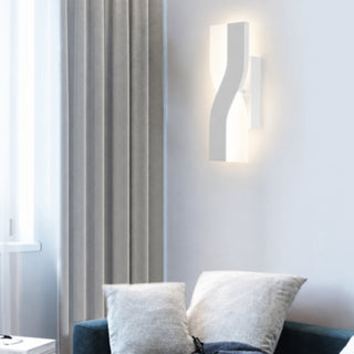 Applique a led da parete 6 Watt orientabile girevole tecnologia CCT