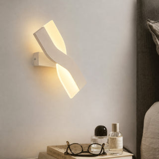Applique a led da parete 6 Watt orientabile girevole tecnologia CCT