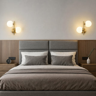 Applique da parete in metallo bronzo con due sfere opache e attacco G9