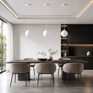 Lampadario moderno bianco a sospensione con sfera bianche attacco E27