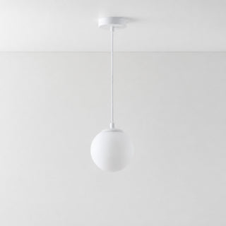 Lampadario moderno bianco a sospensione con sfera bianche attacco E27