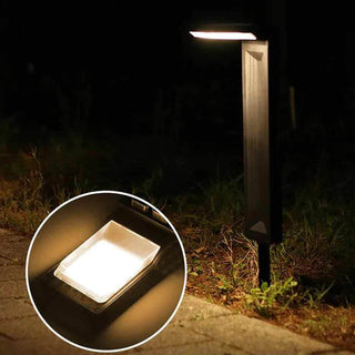 Lampione picchetto e pannello solare 30 led da giardino 6 watt IP65