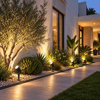 Picchetto LED da giardino 7W orientabile in alluminio nero IP65