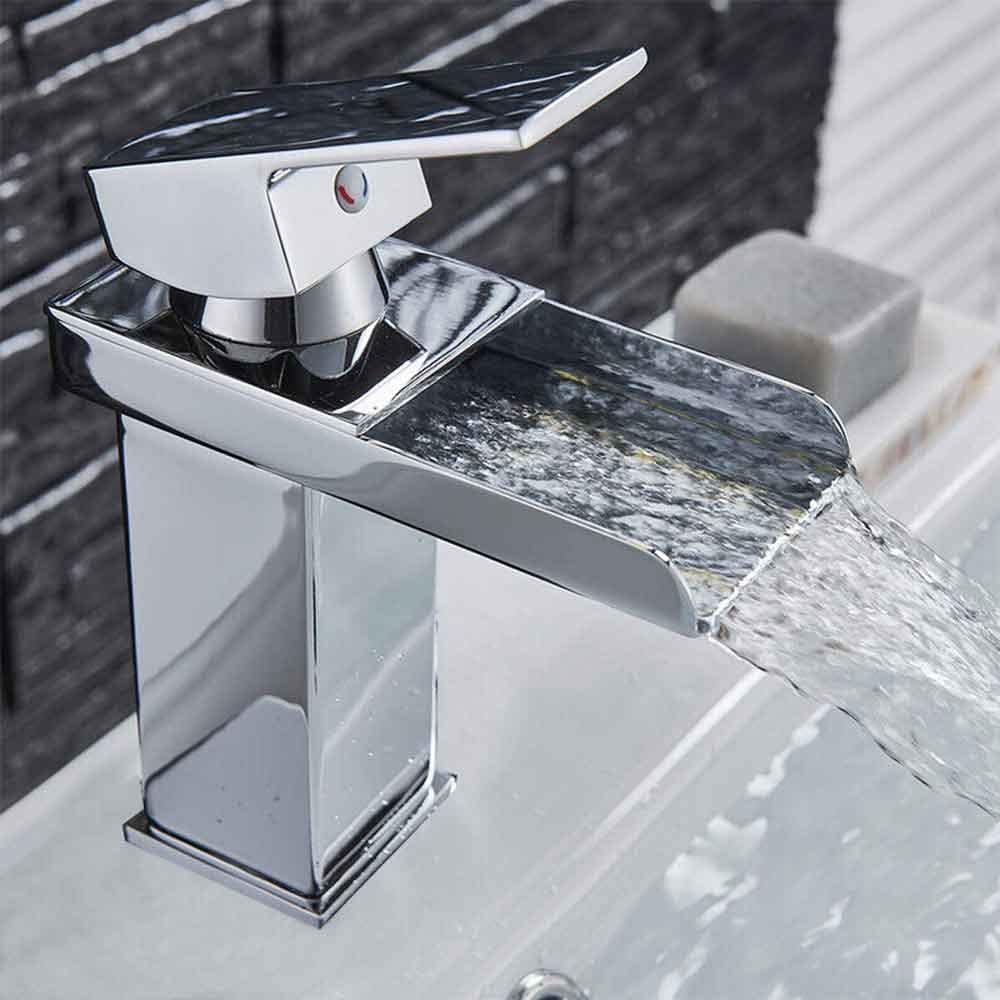 Miscelatore a cascata cromato da lavabo per bagno canna alta o bassa leva monocomando rubinetto per lavandino moderno modello cascata silver