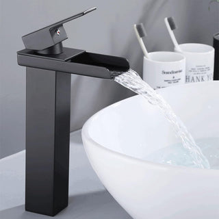 Miscelatore lavabo per bagno nero canna alta o bassa modello Cascata