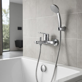 Rubinetto per vasca a parete moderno da bagno cromato modello Seven