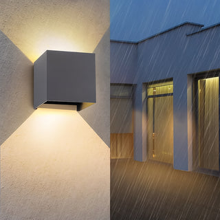 Applique a parete LED tecnologia CCT 12 W doppia emissione luce IP65