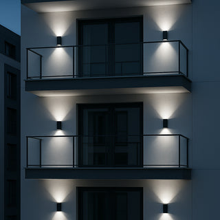 Applique da esterno a doppia emissione di luce 8W tecnologia CCT IP65