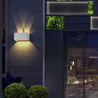 Applique led 24W doppia emissione luce 2 diffusore tecnologia CCT IP65