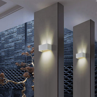 Applique led 24W doppia emissione luce 2 diffusore tecnologia CCT IP65