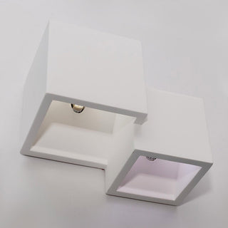 Applique gesso 2 cubi a doppia emissione di luce up & up e down G9