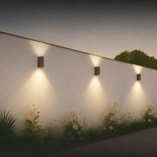 Applique a parete doppia emissione luminosa 2 portalampada GU10