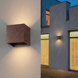 Applique a parete LED tecnologia CCT 12 W doppia emissione luce IP65