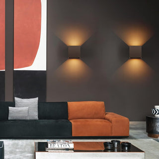 Applique a parete LED tecnologia CCT 12 W doppia emissione luce IP65