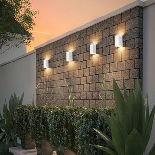 Applique a parete quadrato doppia emissione luminosa per faretti GU10
