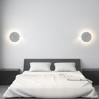 Applique orientabile a parete doppia fonte luminosa 8 watt luce calda