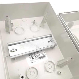 Centralino 4 moduli con portello quadro elettrico a stagno IP65