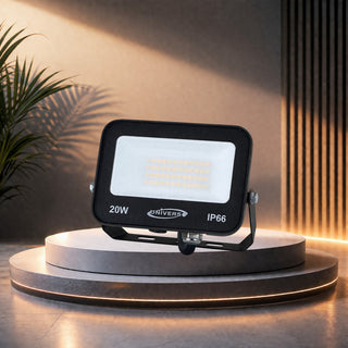 Faro led slim nero 20 watt tecnologia switch CCT IP66 per esterno