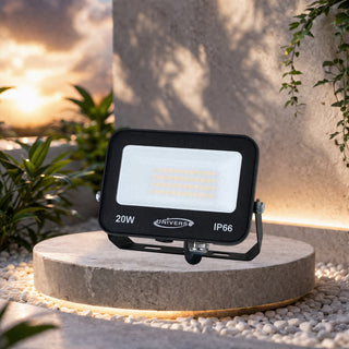 Faro led slim nero 20 watt tecnologia switch CCT IP66 per esterno