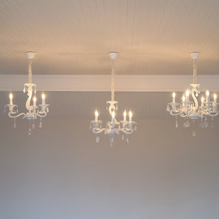 Lampadario 3 5 e 8 bracci bianco con cristalli pendenti attacco E14