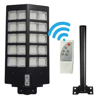 Lampione faro pannello solare 2000W con palo sensore di passaggio IP66