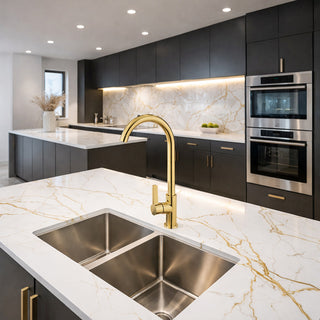 Rubinetto oro lucido da cucina canna alta curva orientabile