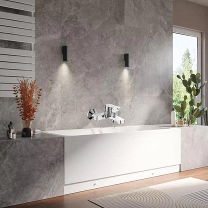 Rubinetto per bagno moderno miscelatore orientabile design quadrato per  vasca in ottone cromato lucido modello Allure