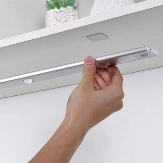 Sottopensile LED COB slim 20 a 60 cm USB sensore movimento calamitato